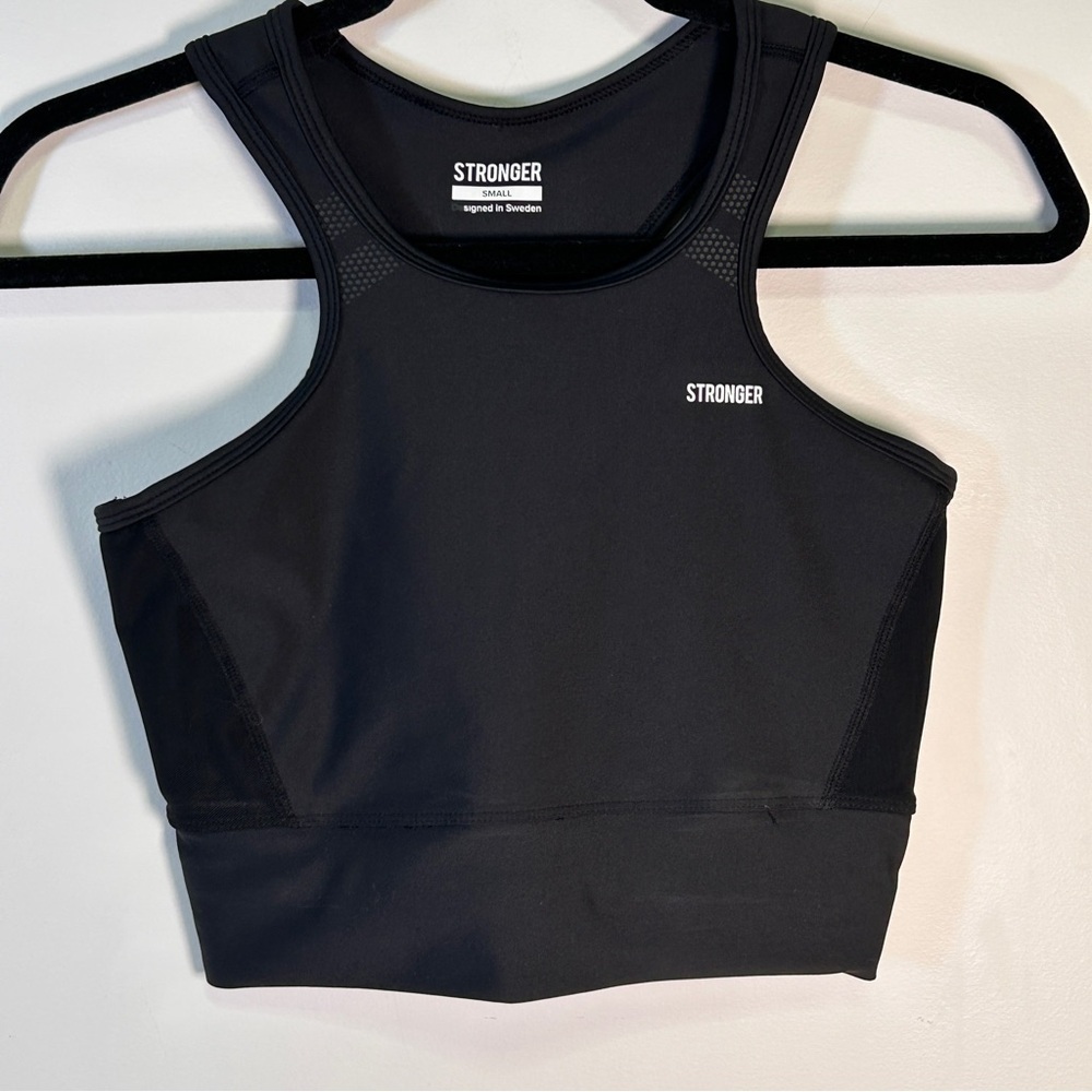Stronger Women’s Size Small Etna II Black Sports Bra Light Support Yoga Workout